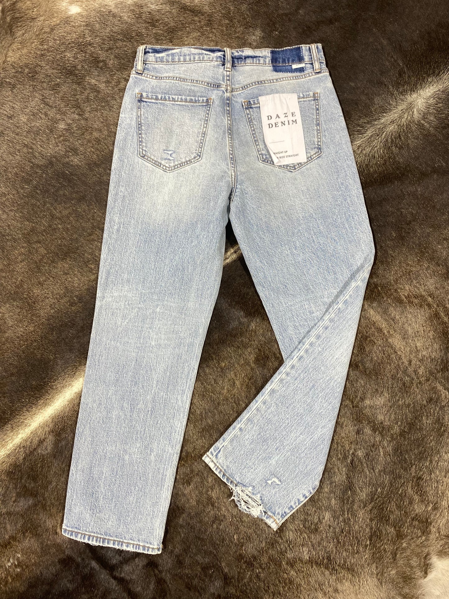 DAZE Straight Up High Rise Jean